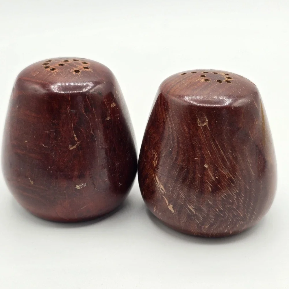 Vtg Little Brown Wooden Egg Salt & Pepper Shaker Set Rustic‎ Farmhouse Country